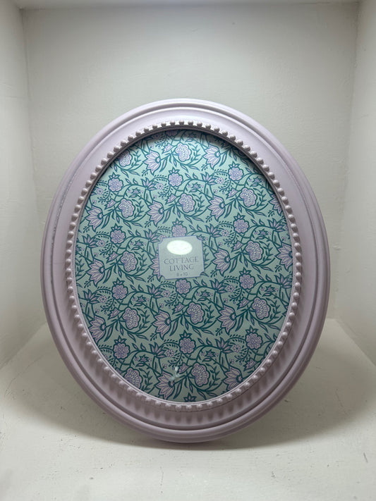 Porta retrato ovalado de color morado