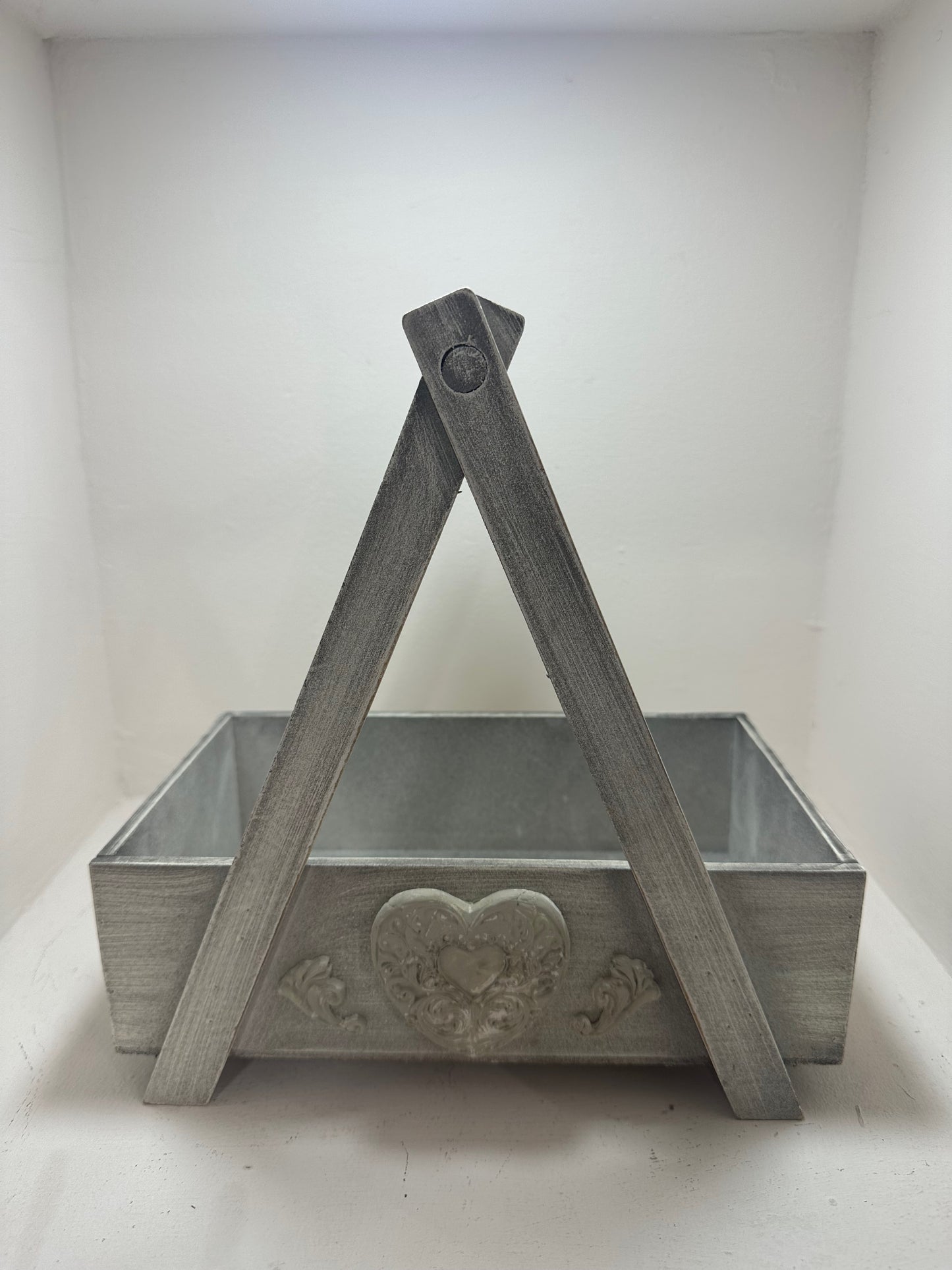 Precio Caja decorativa corazón gris