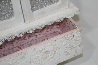 Precio roperito  vintage de puertas chico