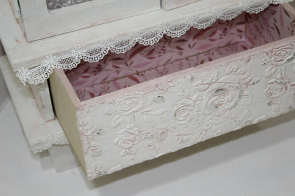 Precio roperito  vintage de puertas chico