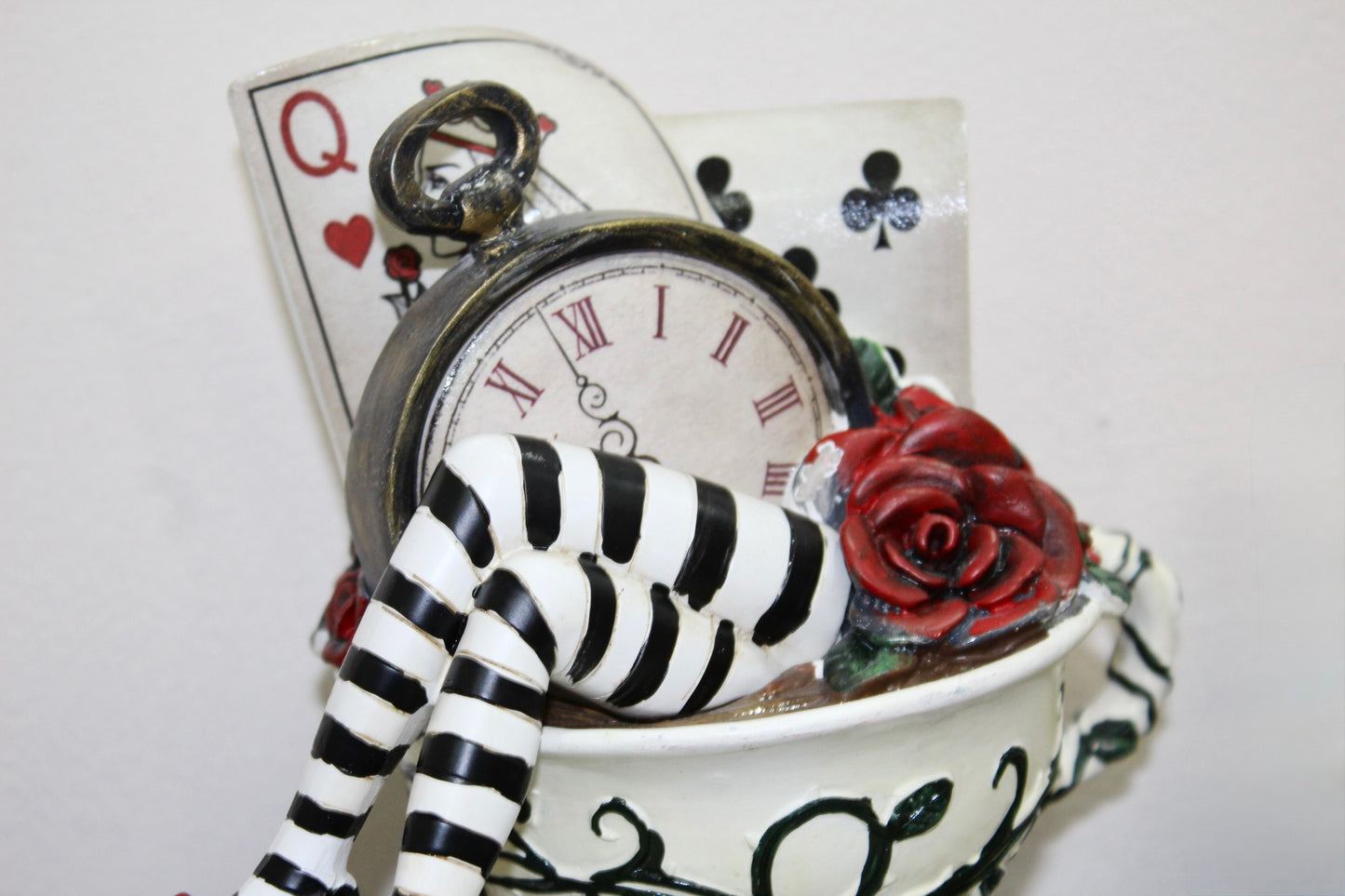 Taza decorativa Alicia en el País de las Maravillas