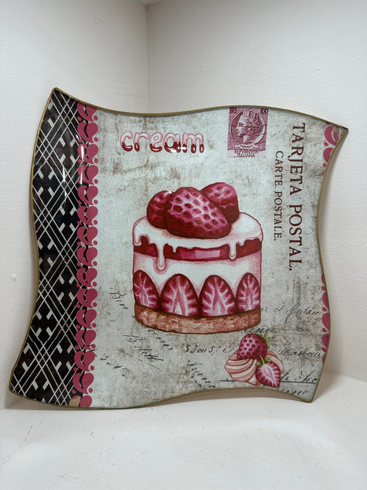 plato cristal  pastel de fresa