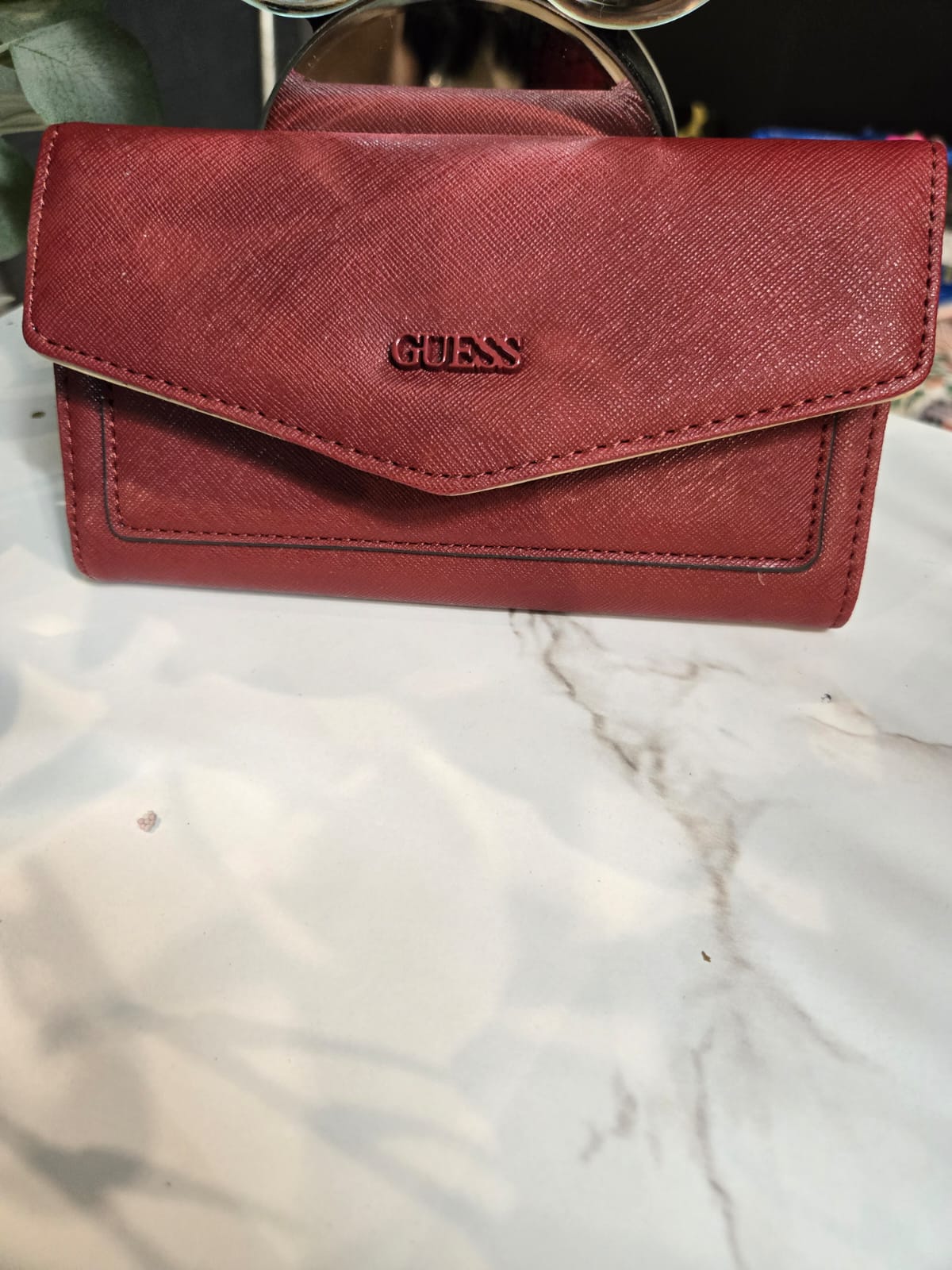Cartera Guess roja