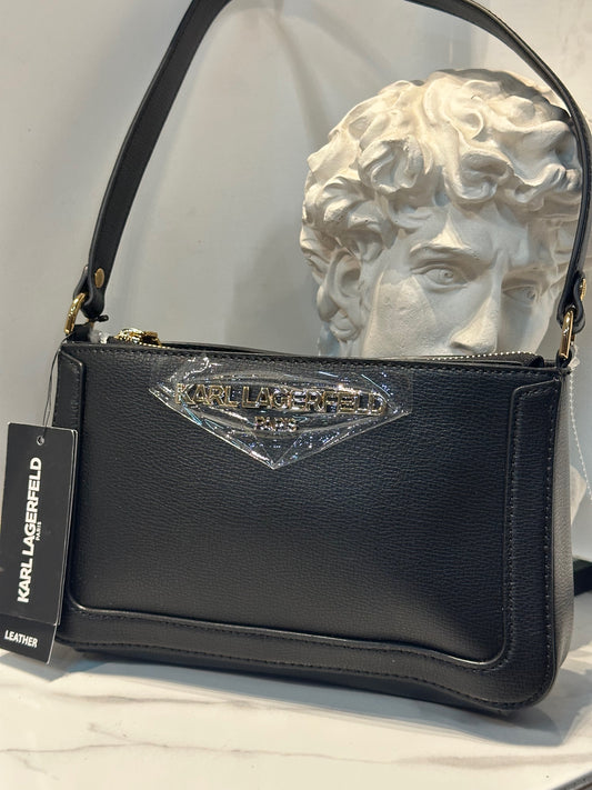 Crossbody modelo tipo "camera bag"