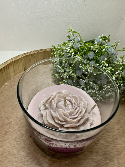 Vela artesanal con rosa  aroma  Violet Dreams
