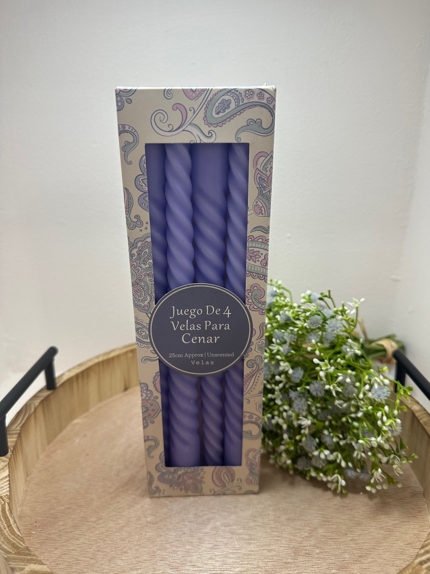 Juego de 4 velas para candelabro  color lila